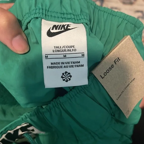 NEW Women’s medium Nike track skirt - Picture 7 of 8